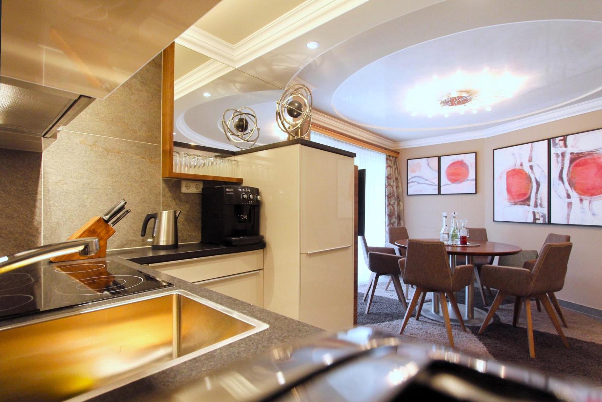 Gruetter Luxury Apartments Ischgl Exterior photo